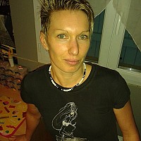valkirun - femme bisexuelle de 43 ans