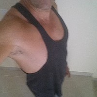 yanto - homme bisexuel de 55 ans
